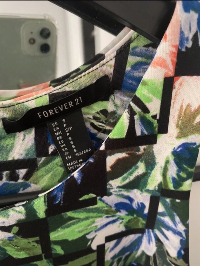Robe sans manches à imprimé floral graphique – Taille 36 - photo numéro 2