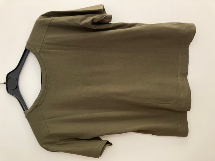 Tee-shirt avec corde dorée - photo numéro 3