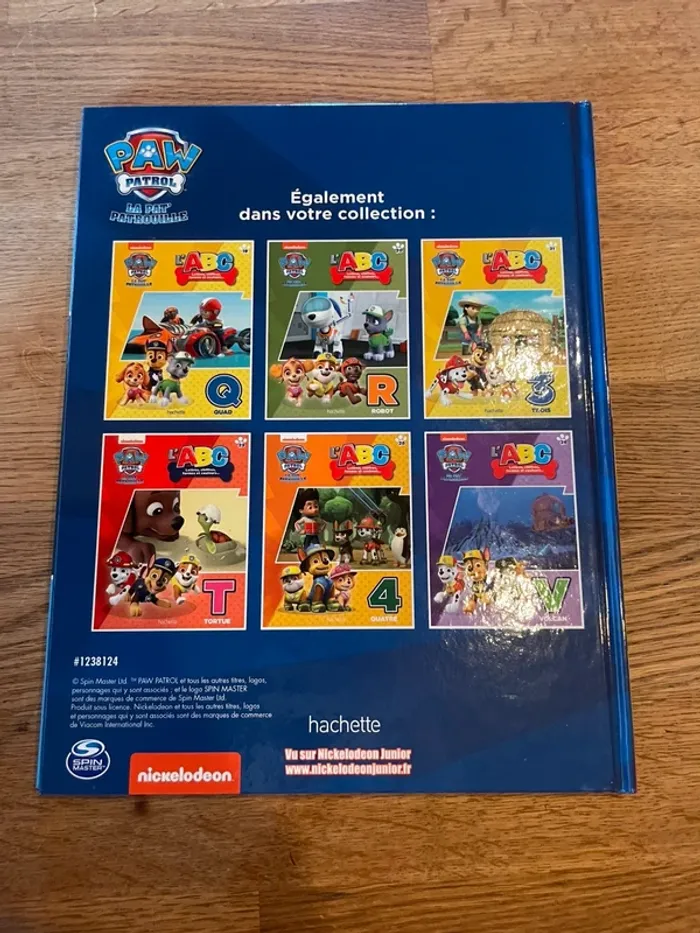 Livre La Pat Patrouille Paw Patrol L’ABC lettres chiffres formes et couleurs La lettre S - photo numéro 2
