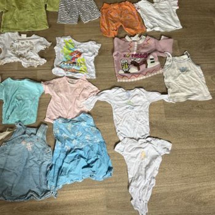 Lot vêtements fille 12 mois - photo numéro 6