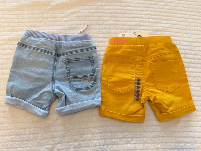 Lot de 2 shorts neufs garçon 12 mois Z - photo numéro 2