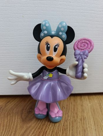 Figurine Minnie + accessoires