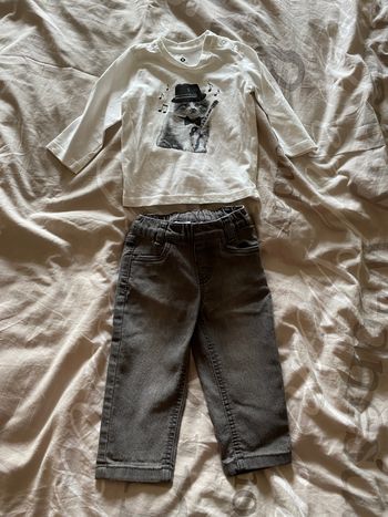 Ensemble jeans + t-shirt manches longues 12 mois