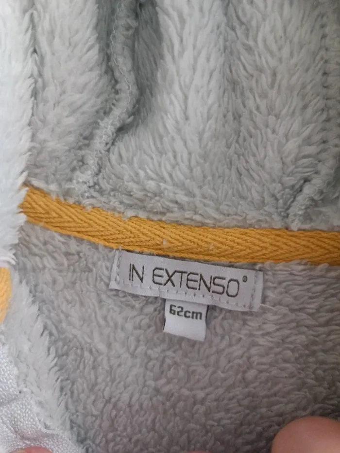 Vestes 6 mois - photo numéro 2