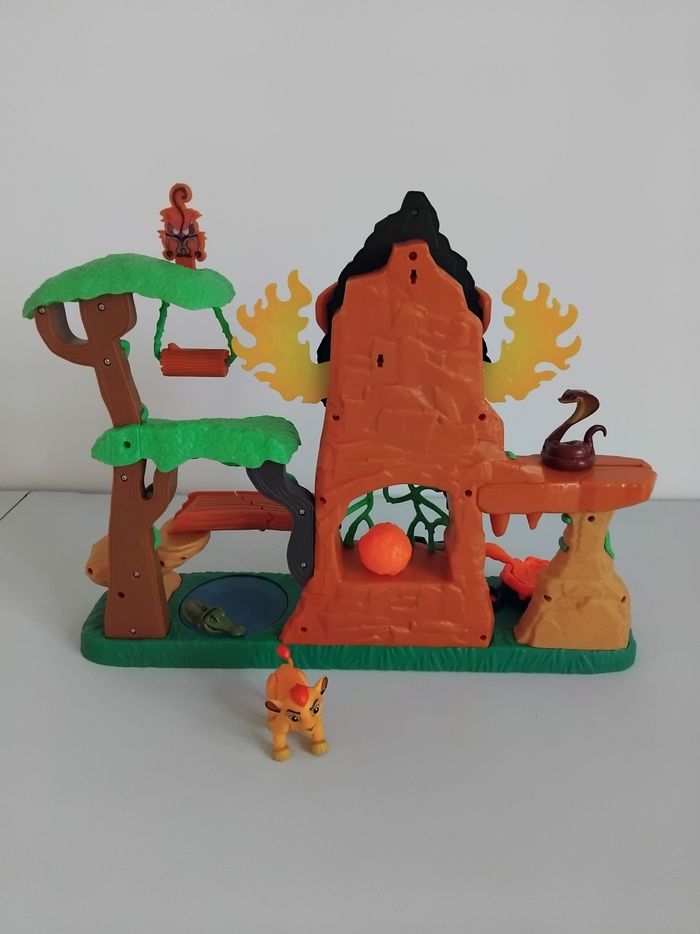 Ascension de Scar GARDE DU ROI LION Playset DISNEY  Complet 🦁 - photo numéro 5