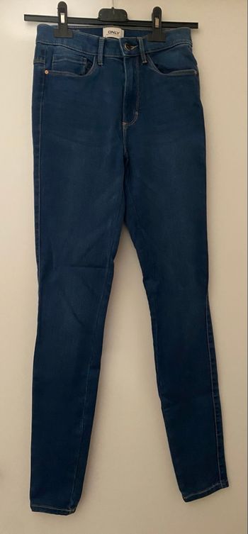 Jean brut taille 36 comme neuf