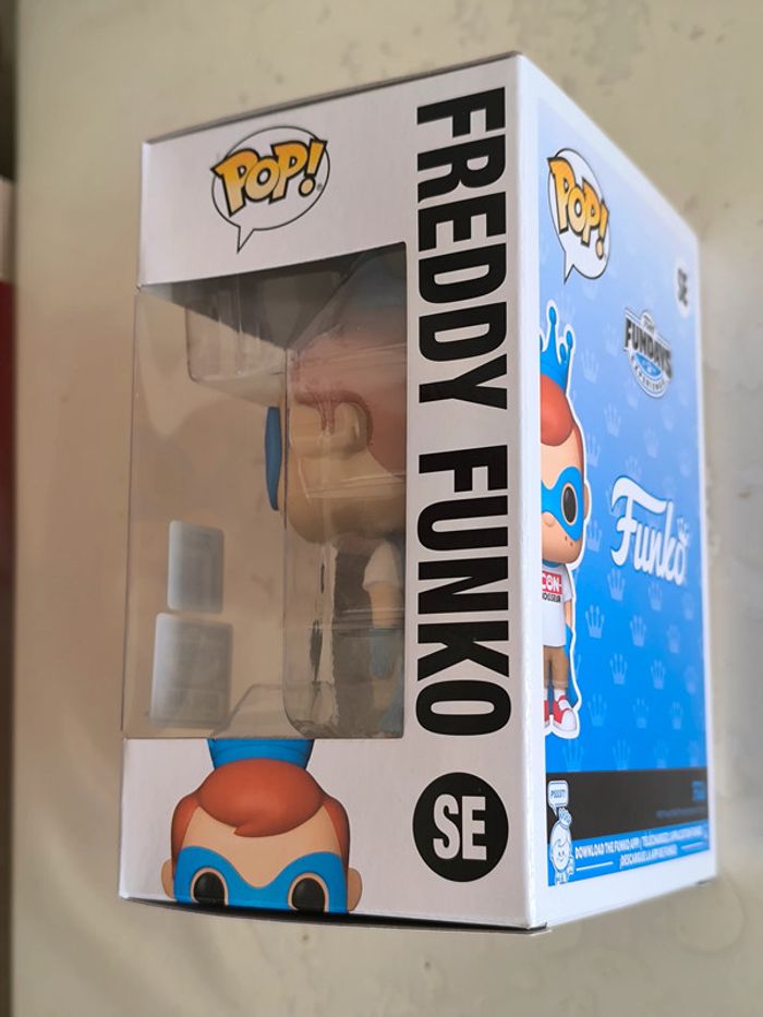 Funko Pop Freddy Funko SE – Fundays 2025 - photo numéro 4
