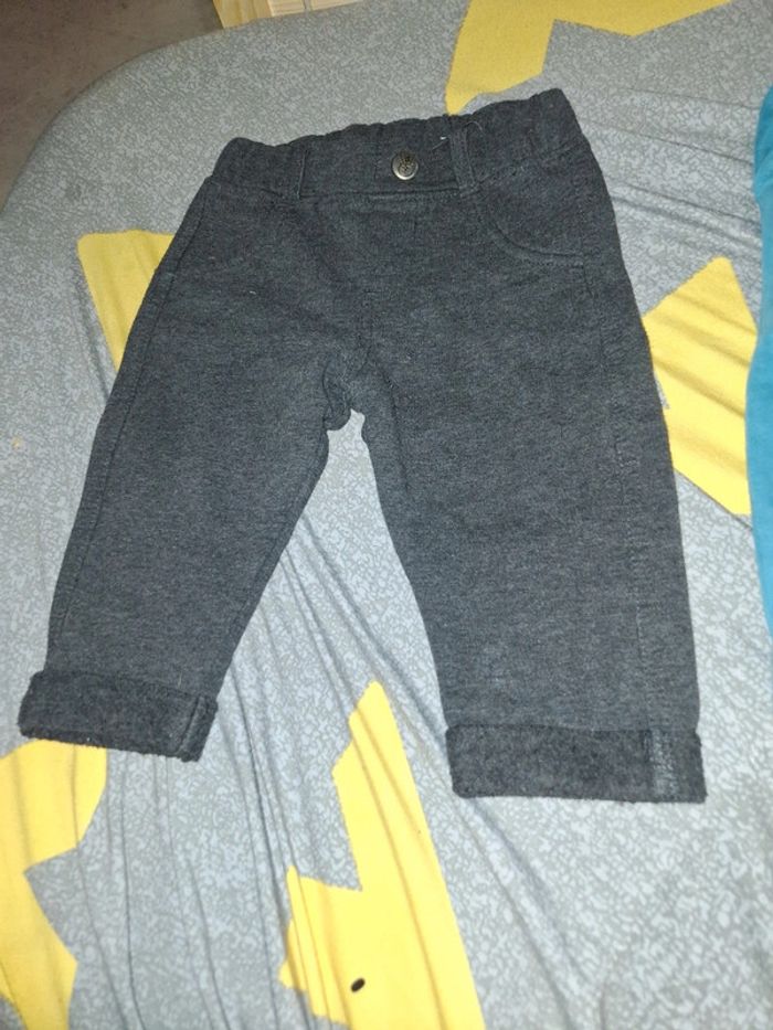 Pantalon 6 mois - photo numéro 2