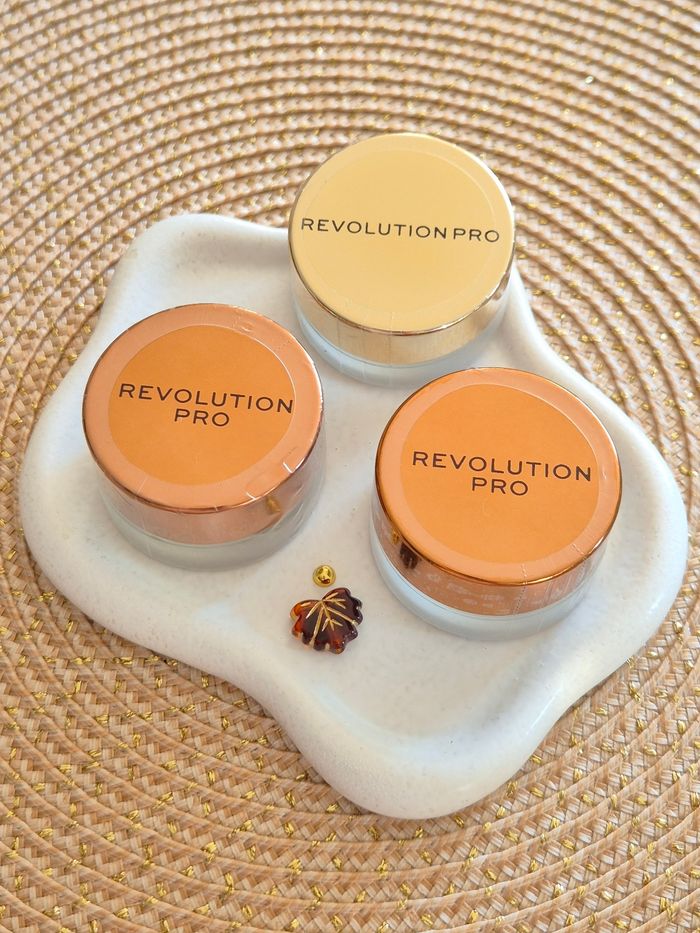 Lot de 3 fards à paupières makeup revolution