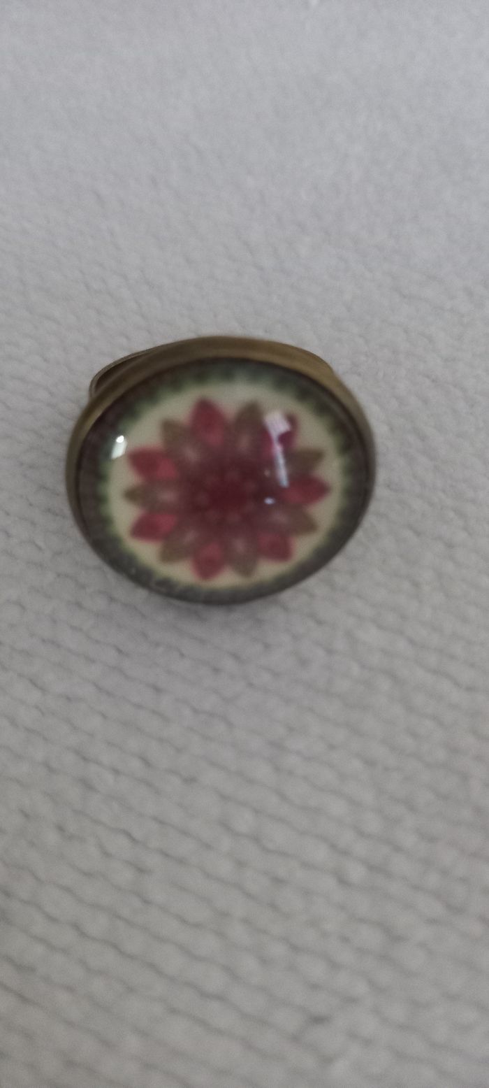 Bague cabochon fleurs mandala - photo numéro 2