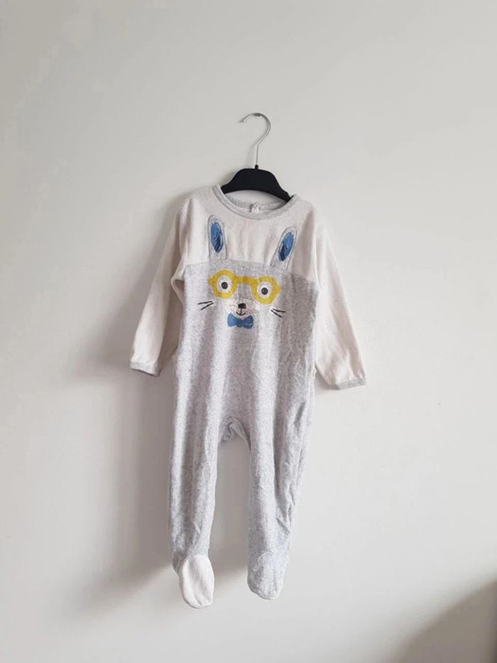 Pyjama en velours taille 18 mois