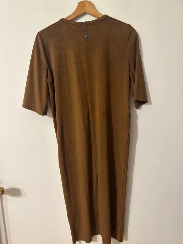 Robe midi camel ZARA – Taille S - photo numéro 4