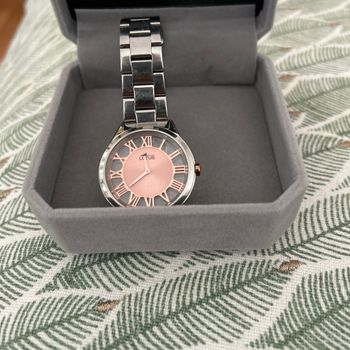 Montre femme  lotus