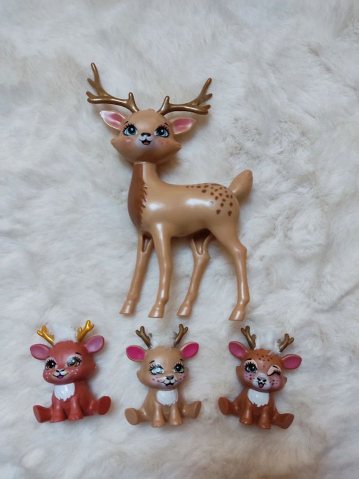 🦌lot de 4 cerfs Enchantimals🦌