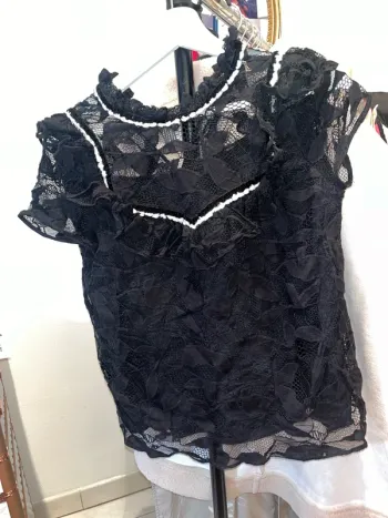 T-shirt en dentelle