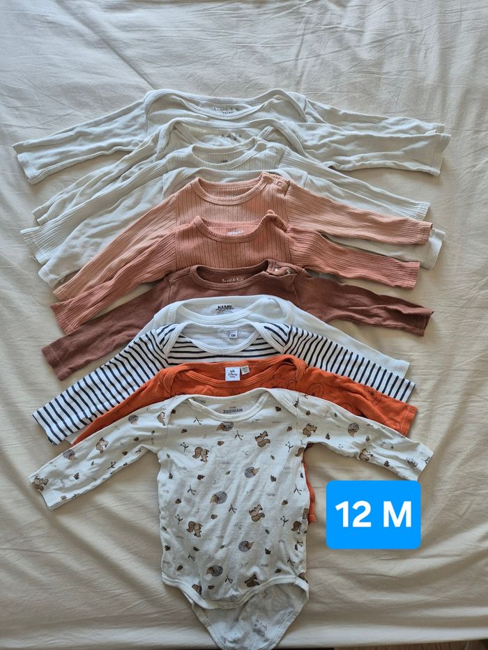 Lot de 10 bodies manches longues 12 M