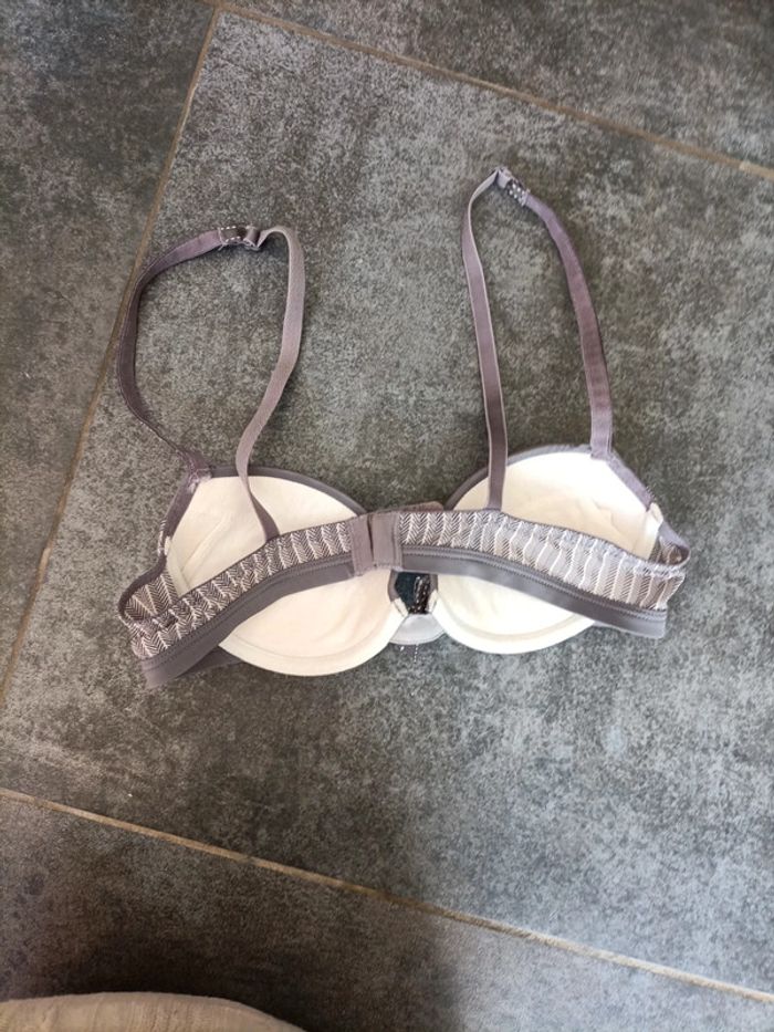 Soutien gorge avec string - photo numéro 2