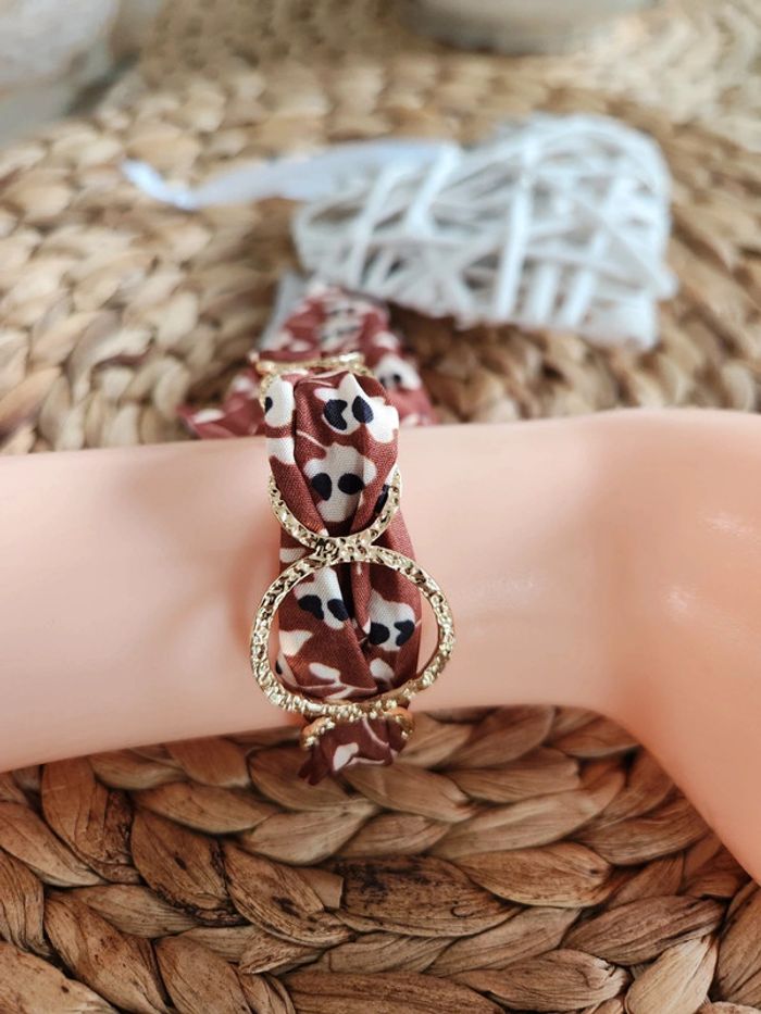 Bracelet jonc et foulard - photo numéro 2