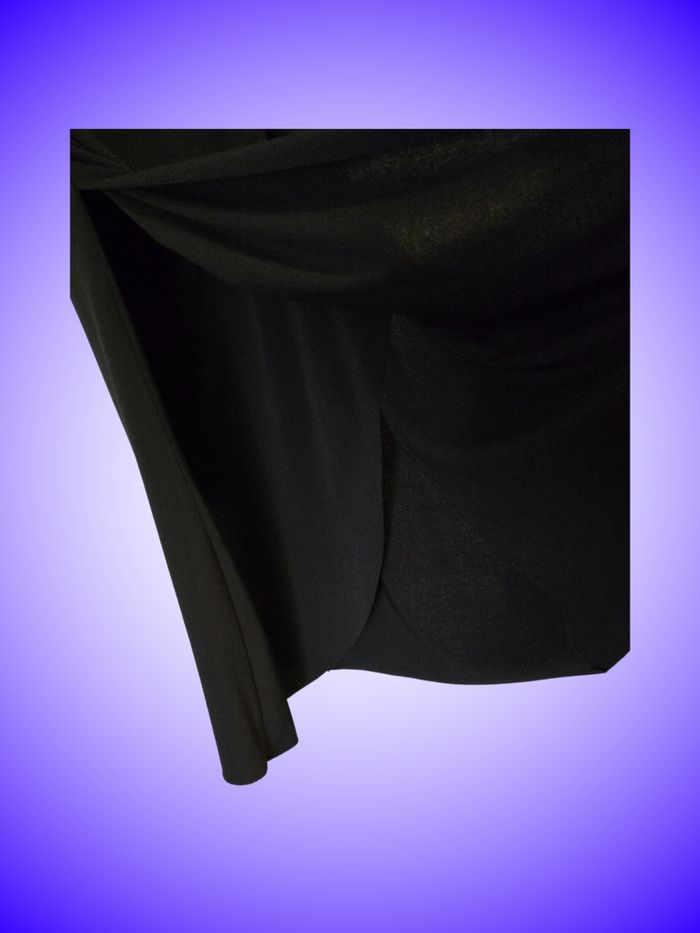 Robe Noire Jennyfer Fluide Bretelles Fines – Col Drapé & Fente Latérale – Très Bon État - photo numéro 4