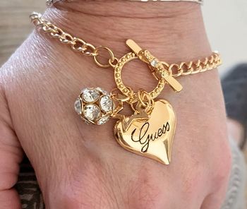 Bracelet fantaisie breloques neuf