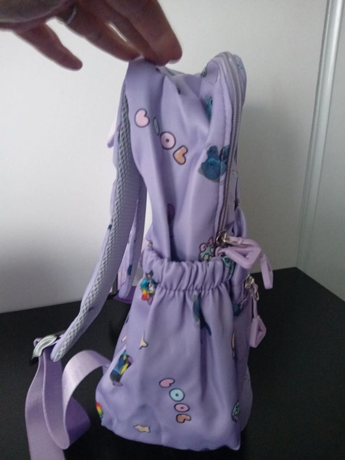 Ensemble 4 pièces scolaire Stitch neufs - photo numéro 6