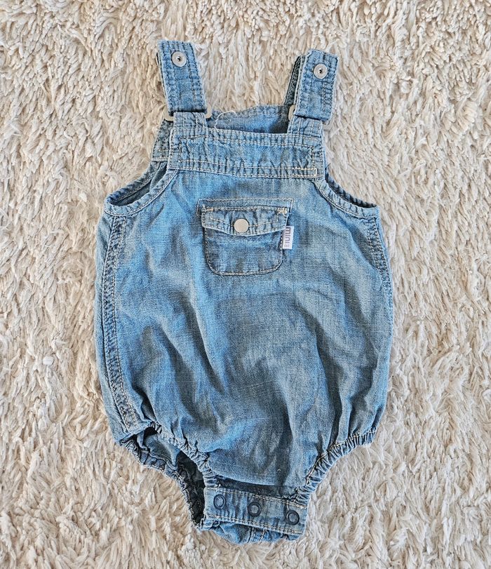 Combinaison 1 mois - photo numéro 2