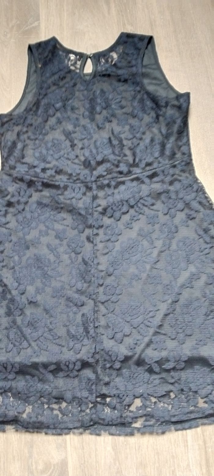 Robe bleue dentelle - photo numéro 2