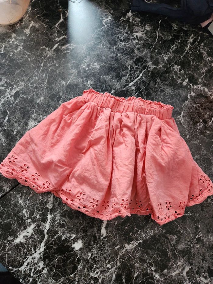Jupe taille 18 mois 86cm