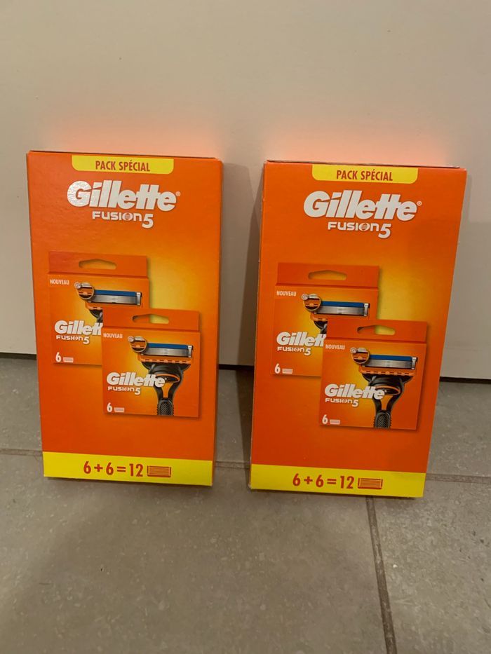 PACK XXL 12 LAMES GILLETTE LABS - Recharges Pour Rasoir ProGlide, ProShield, Fusion 5 - NEUF