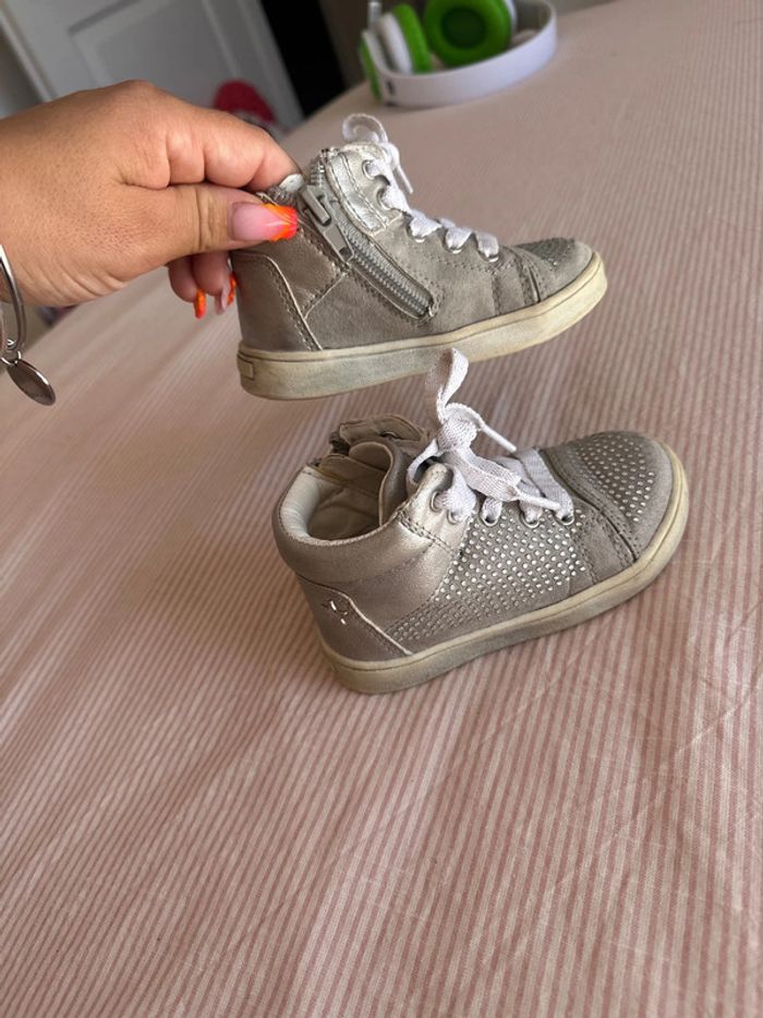 Baskets montantes T22 - photo numéro 4