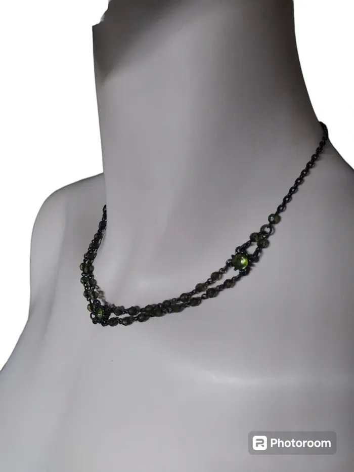 Collier necklace fantaisie chic perle vert ras du cou