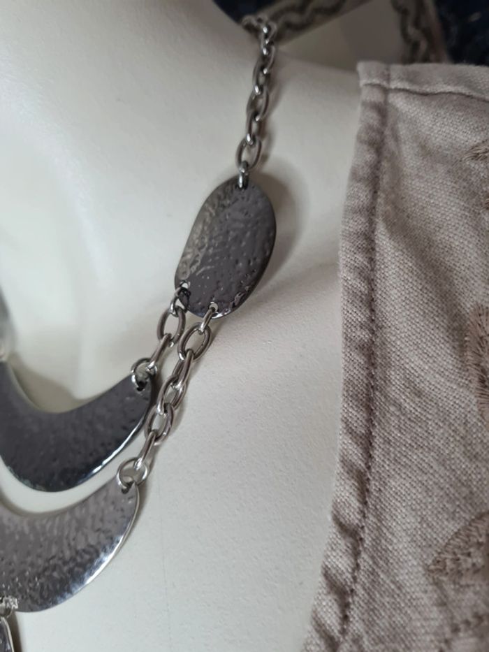 Collier argenté - photo numéro 3