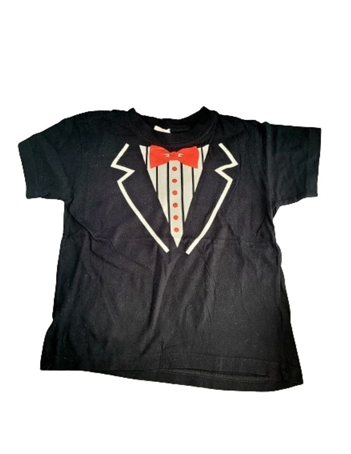 Garçon (taille 5 / 6 ans) : tee shirt effet costume