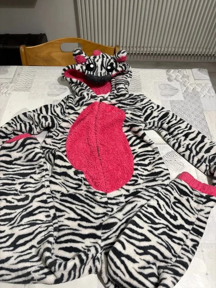Pyjamas combinaison 9-10 ans begummy