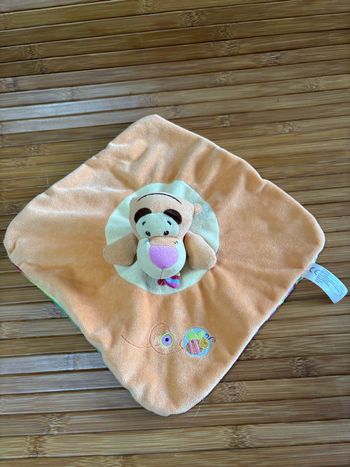 Doudou plat tigrou orange abeille verso rayé Disney 