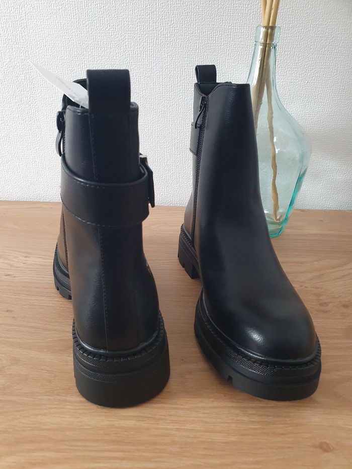 Bottines noires Chelsea simili cuir Pointure 36 - photo numéro 4