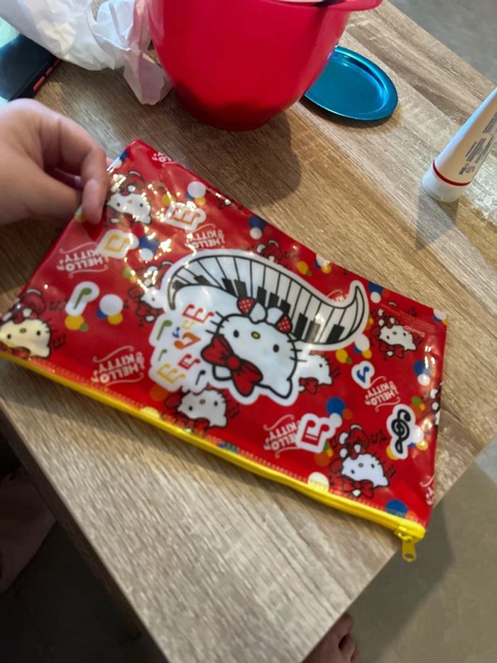 Trousse hello kitty - photo numéro 2