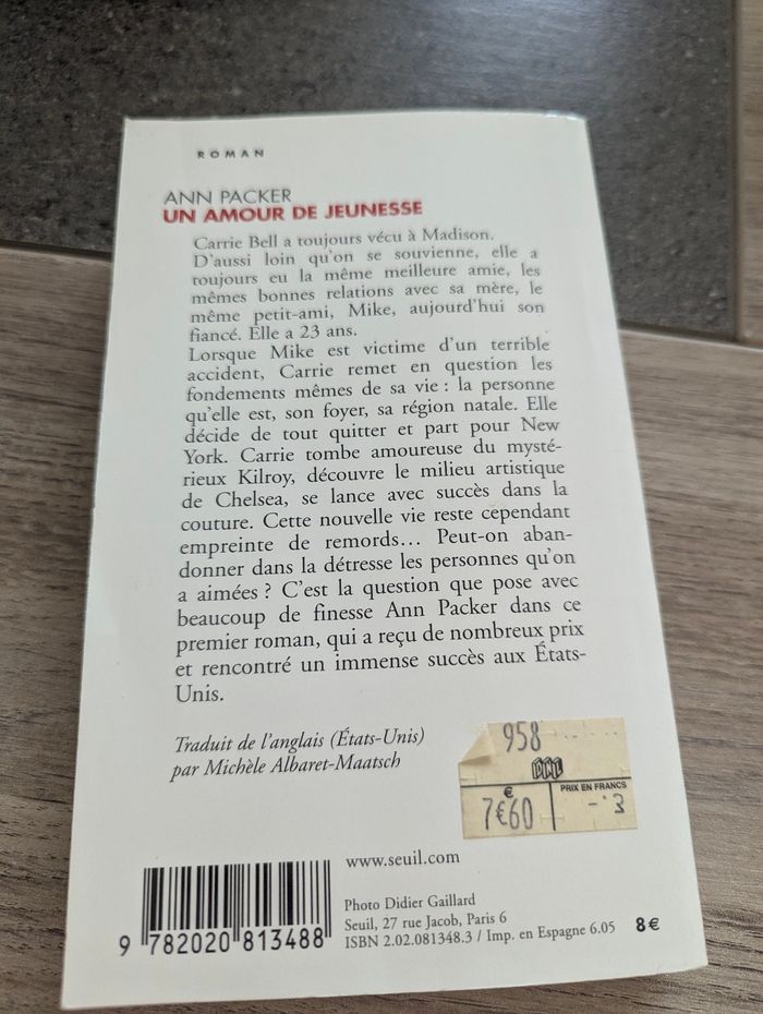 Livre un amour de jeunesse - photo numéro 2
