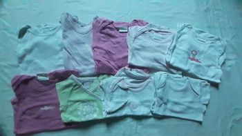 Lot de 9 bodys manches longues