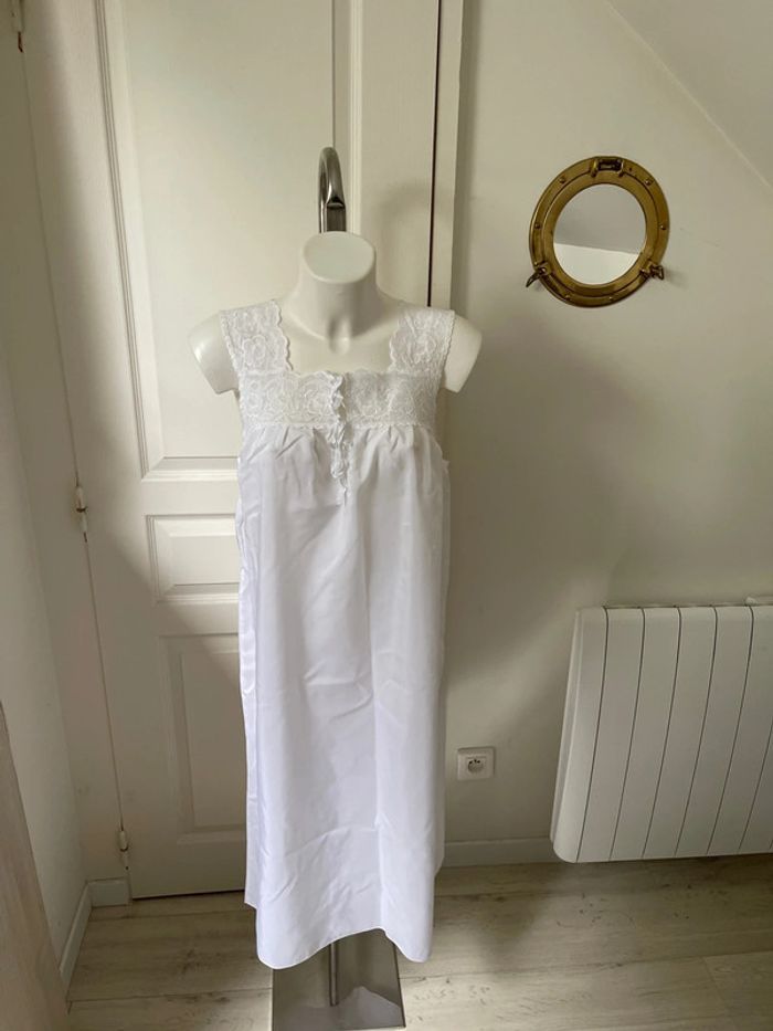Robe longue blanche - photo numéro 2