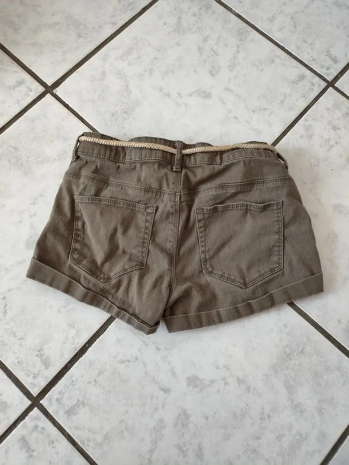 Short taille 36 - photo numéro 3