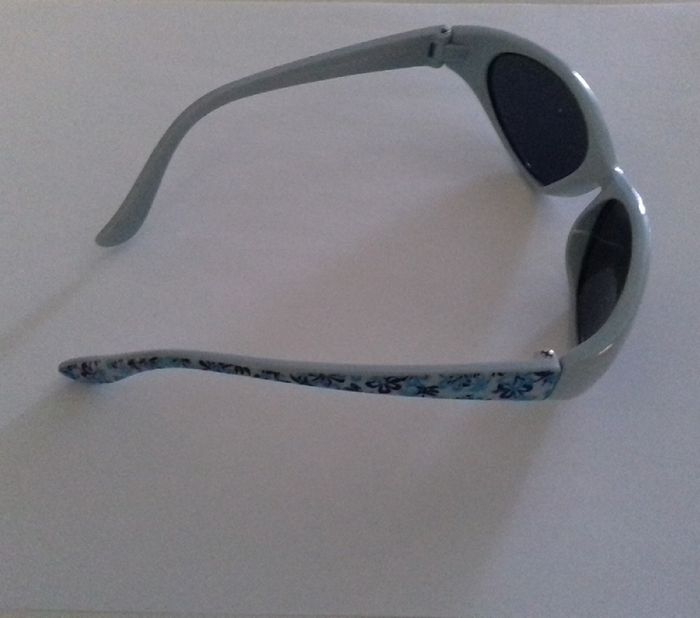 Lunette de soleil bombée bleue enfant - Complices - - photo numéro 3