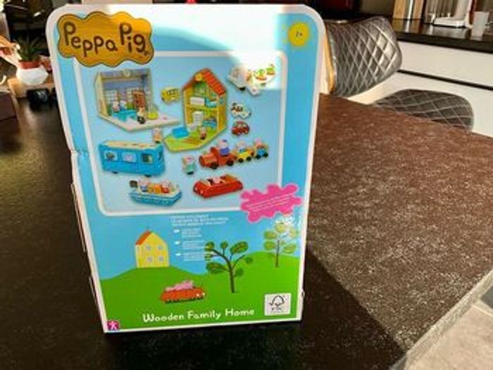 Maison en bois peppa piG neuve, remise 30 % avec code - photo numéro 2