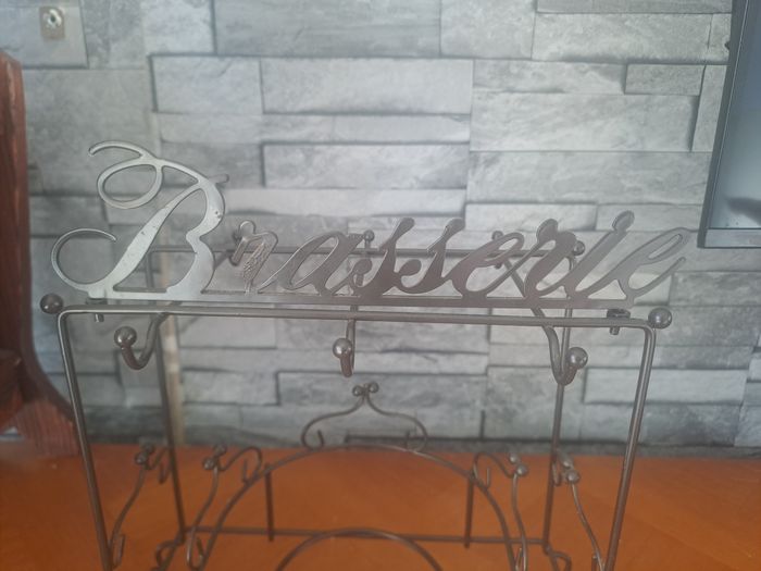 Support à tasses "Brasserie" en fer forgé léger - photo numéro 2