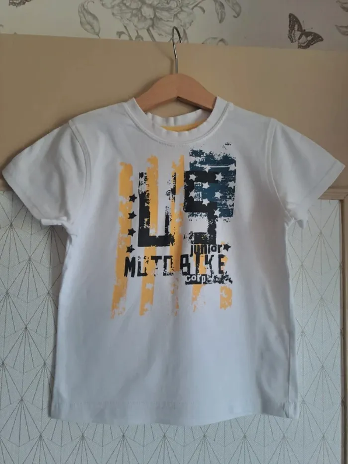 T-shirt garçon 5 ans blanc comme neuf