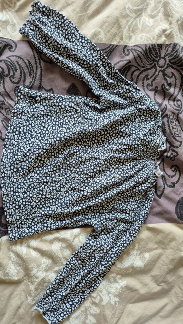 Blouse bleue à fleurs blanches Okaidi 4ans - photo numéro 2