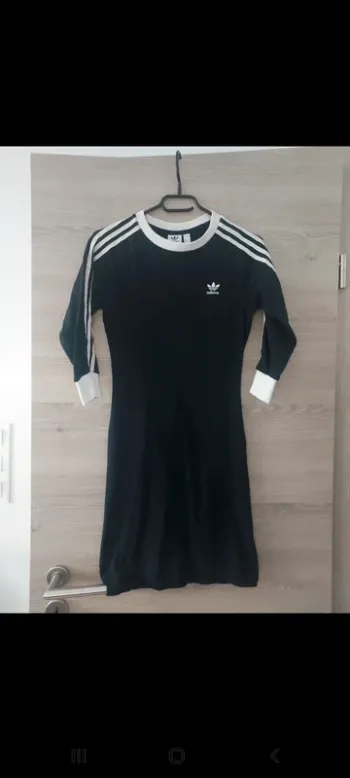 Robe Adidas