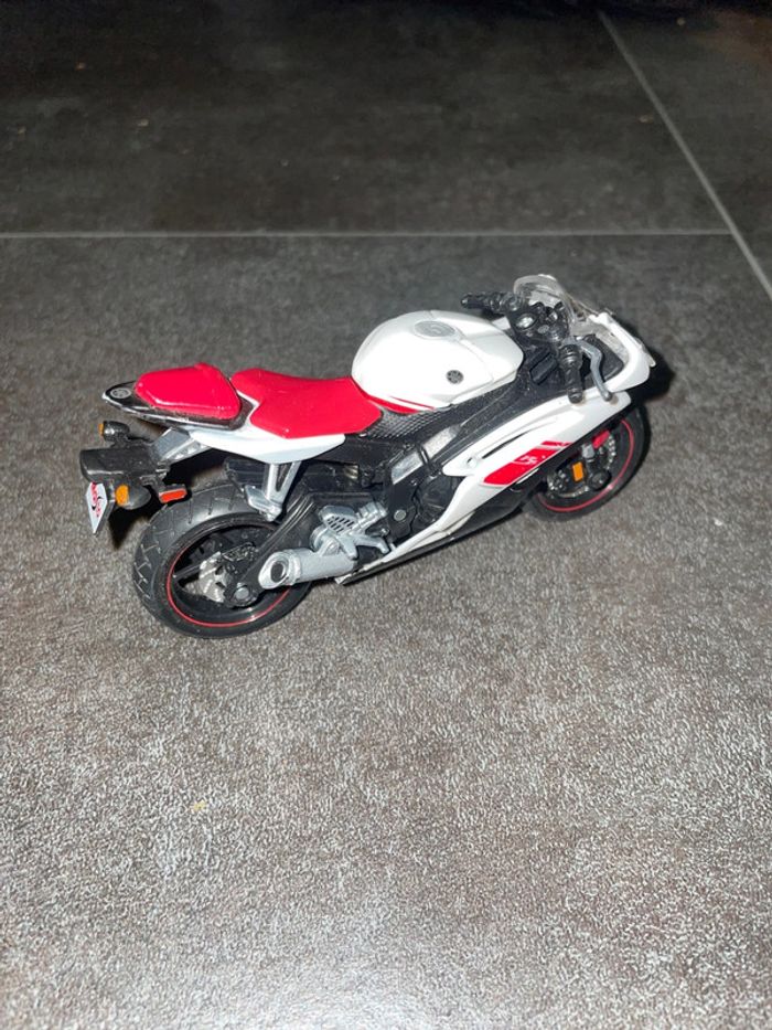 Moto de collection ! Yamaha - photo numéro 4