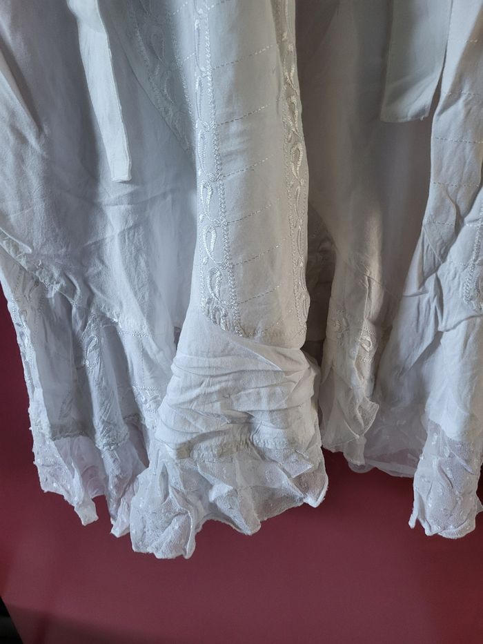 Robe blanche neuve - photo numéro 5