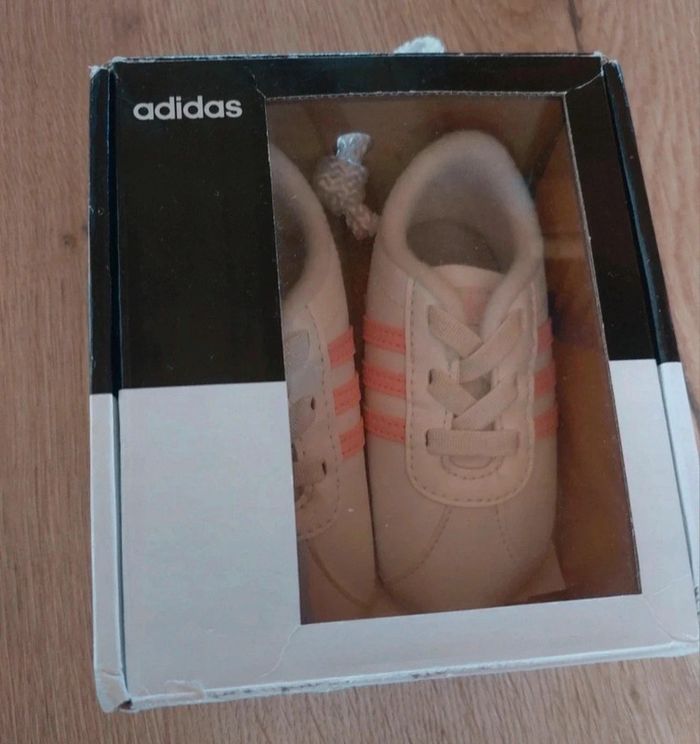 Basket adidas bébé - photo numéro 2